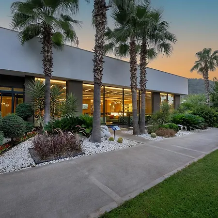 Sailor's Club Resort