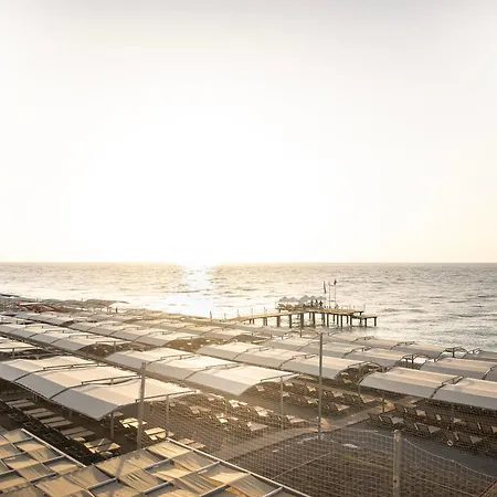 Complex Sailor's Club