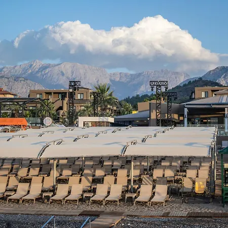 Sailor's Club Complex