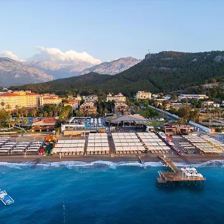 Complex Sailor's Club 5*